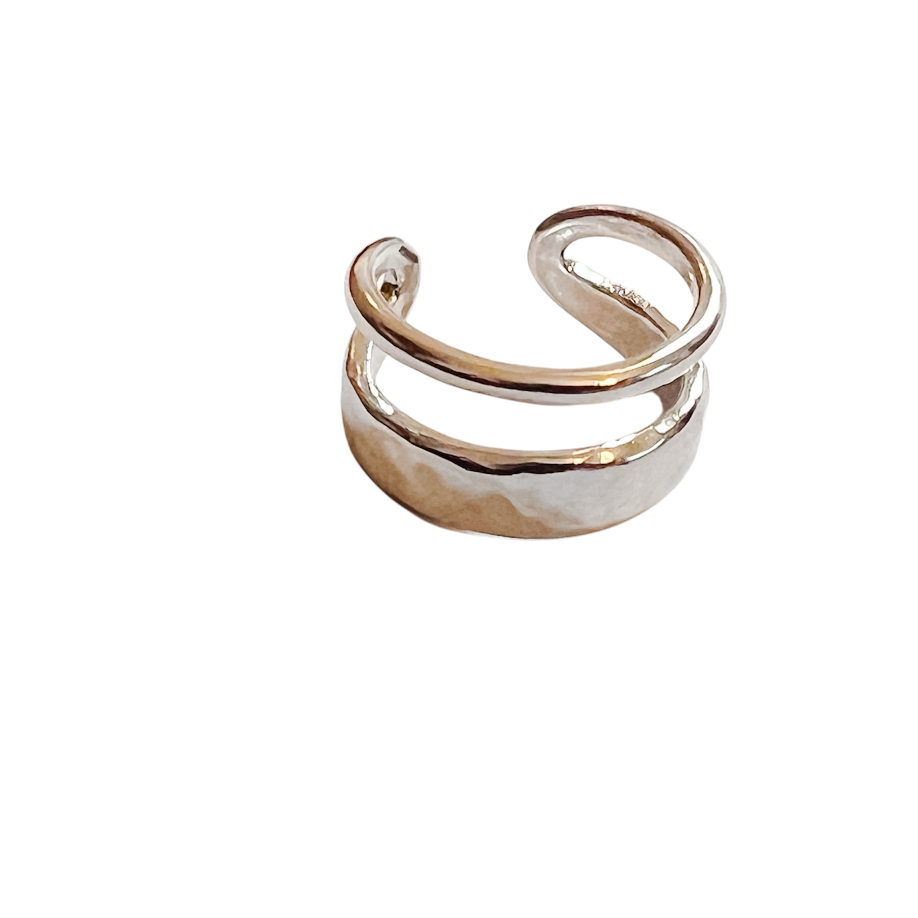  hammered double band featuring an adjustable fit and finished with 14kt gold dipped 