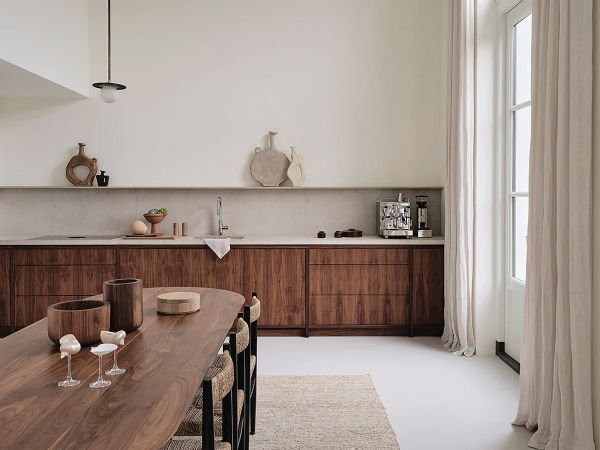 TIMELESS RESIDENCE BOOK