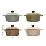 Four ceramic cookware pots in different colors with dimensions displayed.