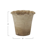 Terracotta pot with dimensions indicated on a white background